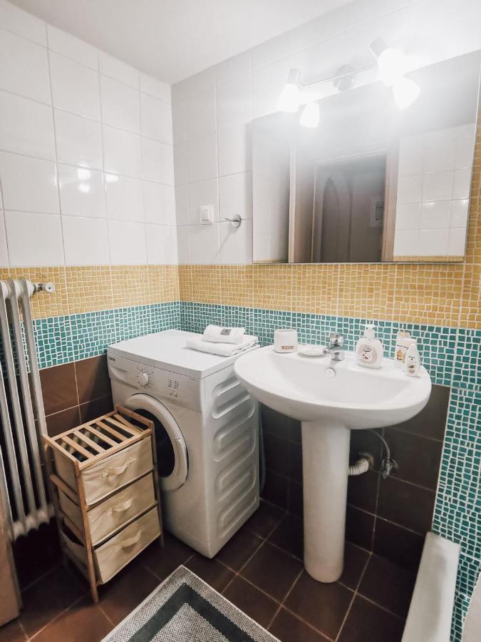 Efrosini'S By The Sea Apartment Chalkís Kültér fotó
